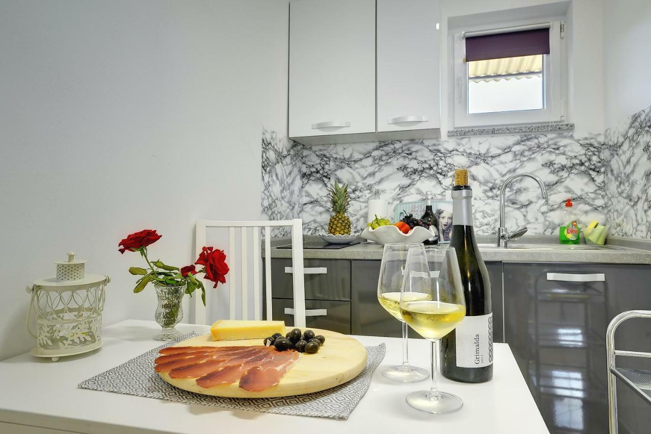 Diegos Apartments Пула Екстер'єр фото